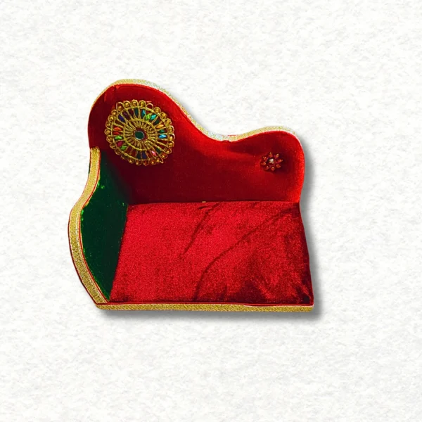 Kanha Ji Singhasan for idol size: 5 to 7.